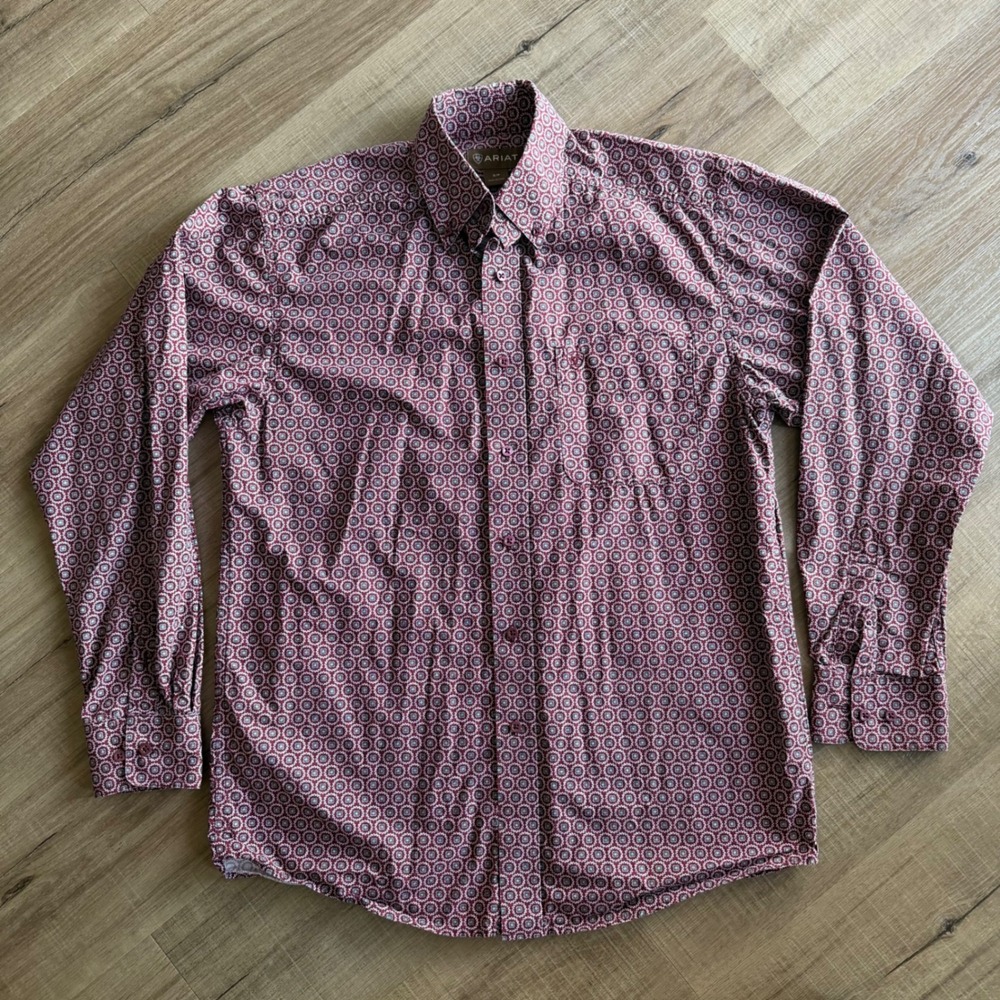 Ariat Mens Small Burgundy Geometric Medallion Print Long Sleeve Button Down